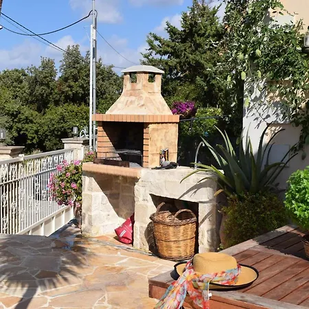 וילה Premium Rethymno 3 Bedrooms Hinaki Private Garden Private Outdoor Pool Bbq Outdoor Sitting And Dining Area