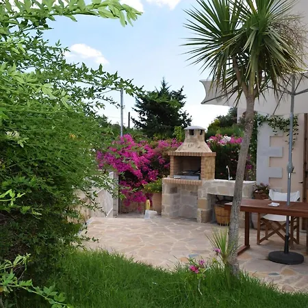 Premium Rethymno 3 Bedrooms Hinaki Private Garden Private Outdoor Pool Bbq Outdoor Sitting And Dining Area * Prinés