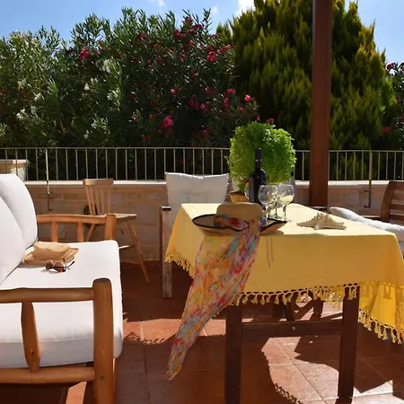 Willa Premium Rethymno 3 Bedrooms Hinaki Private Garden Private Outdoor Pool Bbq Outdoor Sitting And Dining Area *