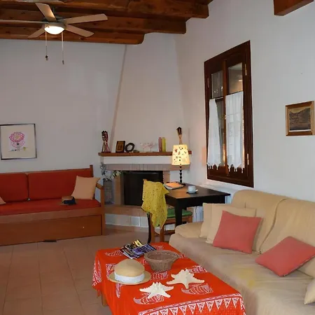 Premium Rethymno 3 Bedrooms Hinaki Private Garden Private Outdoor Pool Bbq Outdoor Sitting And Dining Area Prinés
