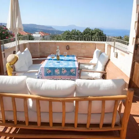 Premium Rethymno 3 Bedrooms Hinaki Private Garden Private Outdoor Pool Bbq Outdoor Sitting And Dining Area Willa
