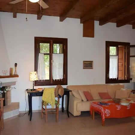 Premium Rethymno 3 Bedrooms Hinaki Private Garden Private Outdoor Pool Bbq Outdoor Sitting And Dining Area *